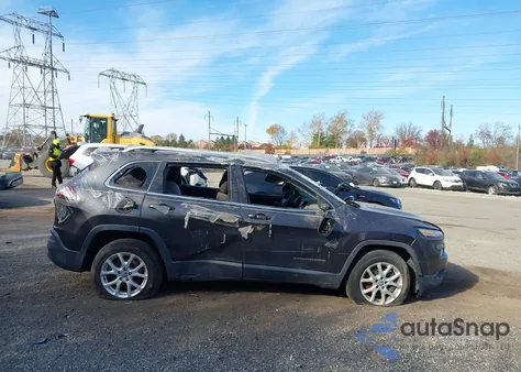 2015 Jeep Cherokee Latitude из США, поврежденный, VIN 1C4PJMCS9FW551307